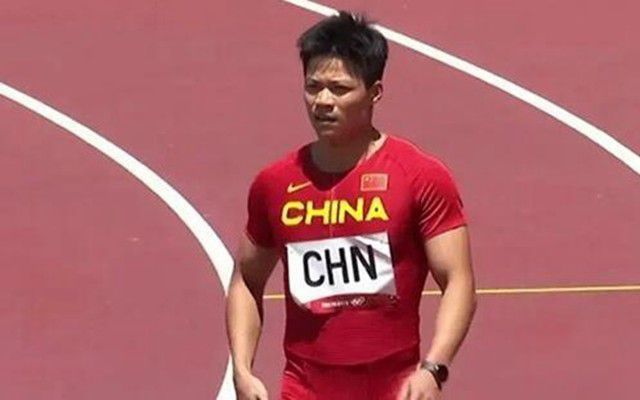 三攻一受4p肉寝室